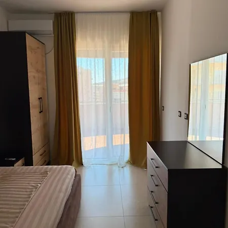 Leonard's Appartement *